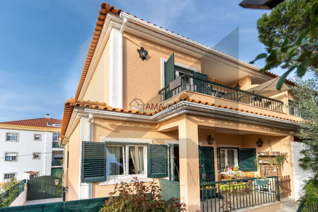 Moradia T4 para Venda em Alcabideche Foto 5