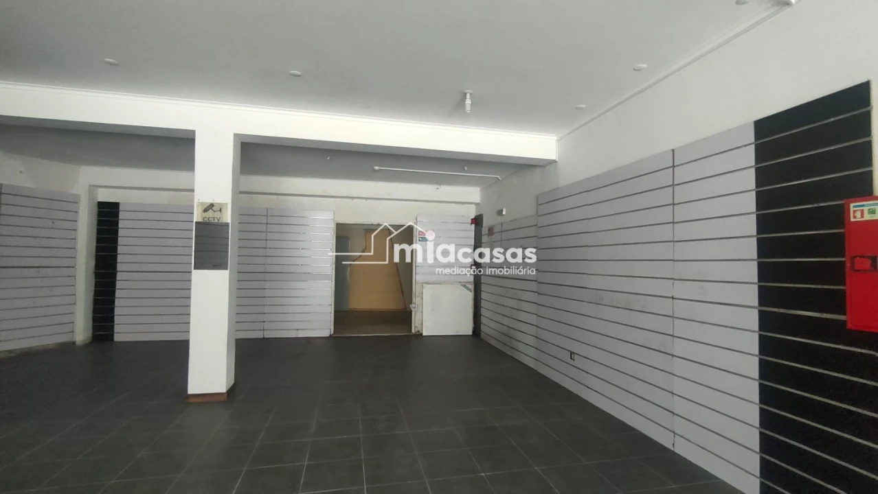 Loja para Venda em Febres Foto 13