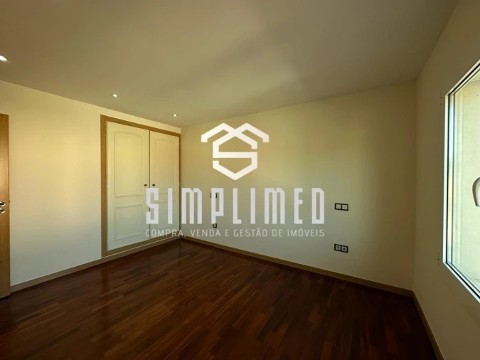 Moradia T7 para Venda em Milagres Foto 34