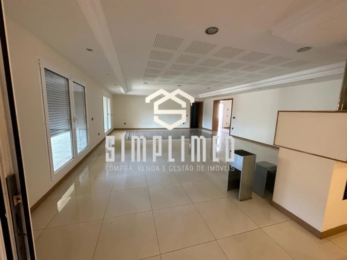 Moradia T7 para Venda em Milagres Foto 10