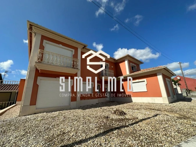 Moradia T7 para Venda em Milagres Foto 16