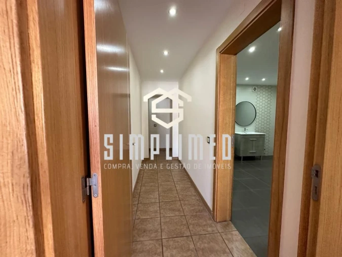 Moradia T7 para Venda em Milagres Foto 30