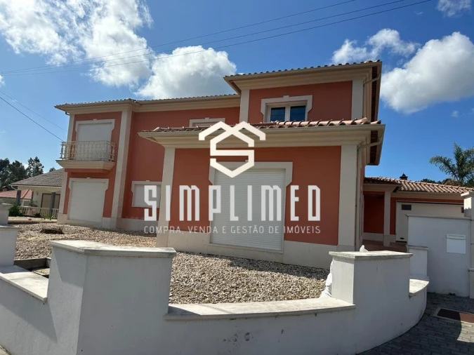 Moradia T7 para Venda em Milagres Foto 21