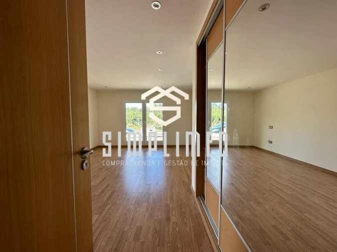 Moradia T7 para Venda em Milagres Foto 36