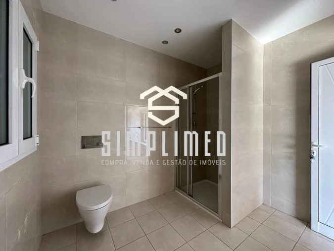 Moradia T7 para Venda em Milagres Foto 33