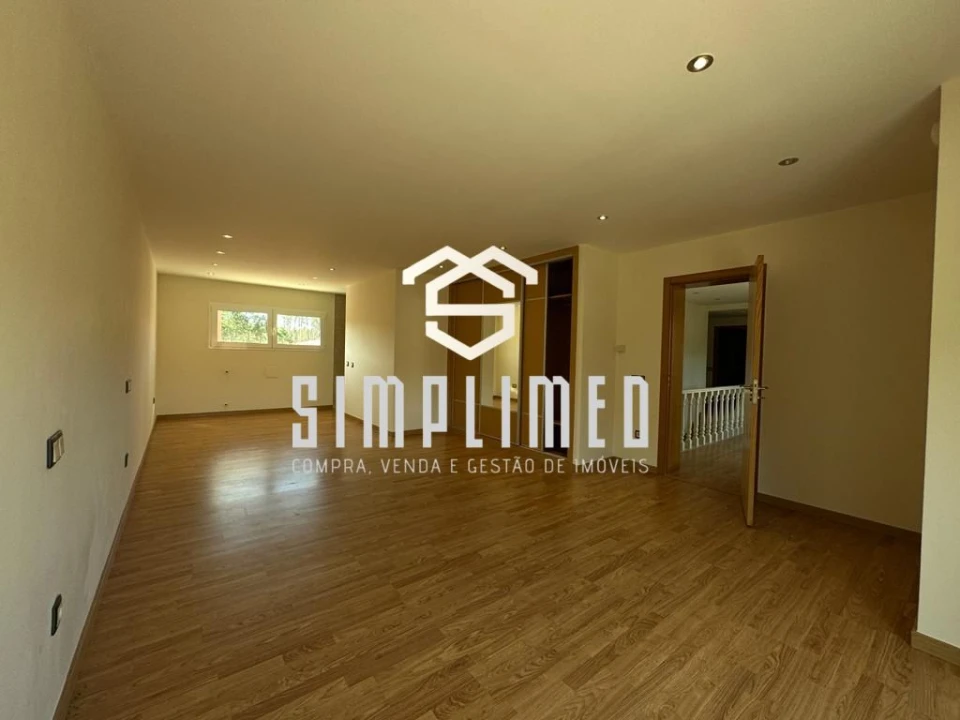 Moradia T7 para Venda em Milagres Foto 51