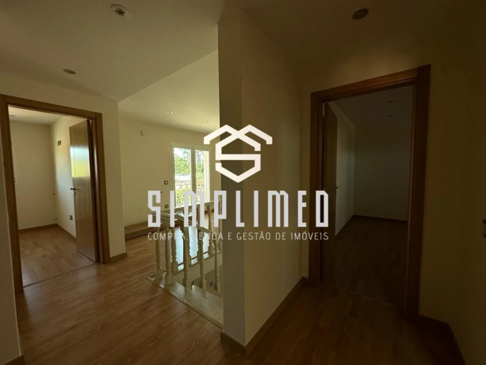 Moradia T7 para Venda em Milagres Foto 45