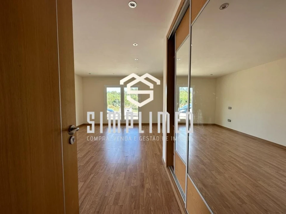 Moradia T7 para Venda em Milagres Foto 36