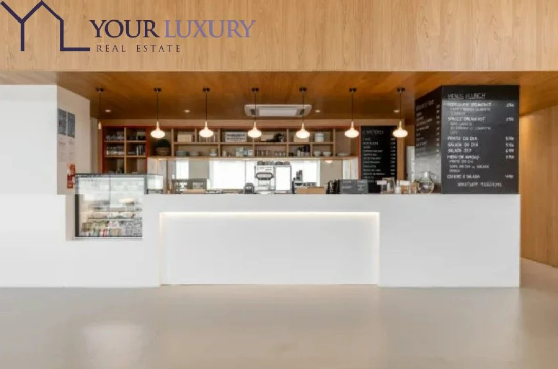 Loja para Arrendamento em Santo António Foto 12