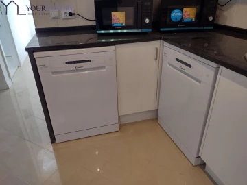 Moradia T9 para Venda em Alcantara