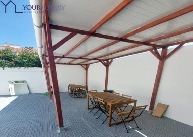 Moradia T9 para Venda em Alcantara