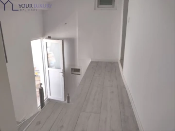 Moradia T9 para Venda em Alcantara