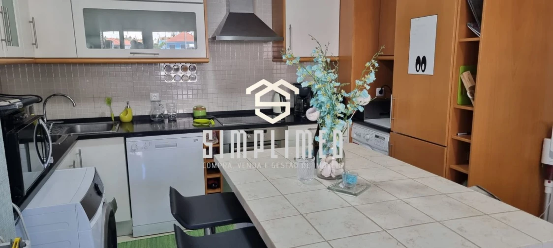 Apartamento T2 para Venda em União das Freguesias de Setúbal Foto 9