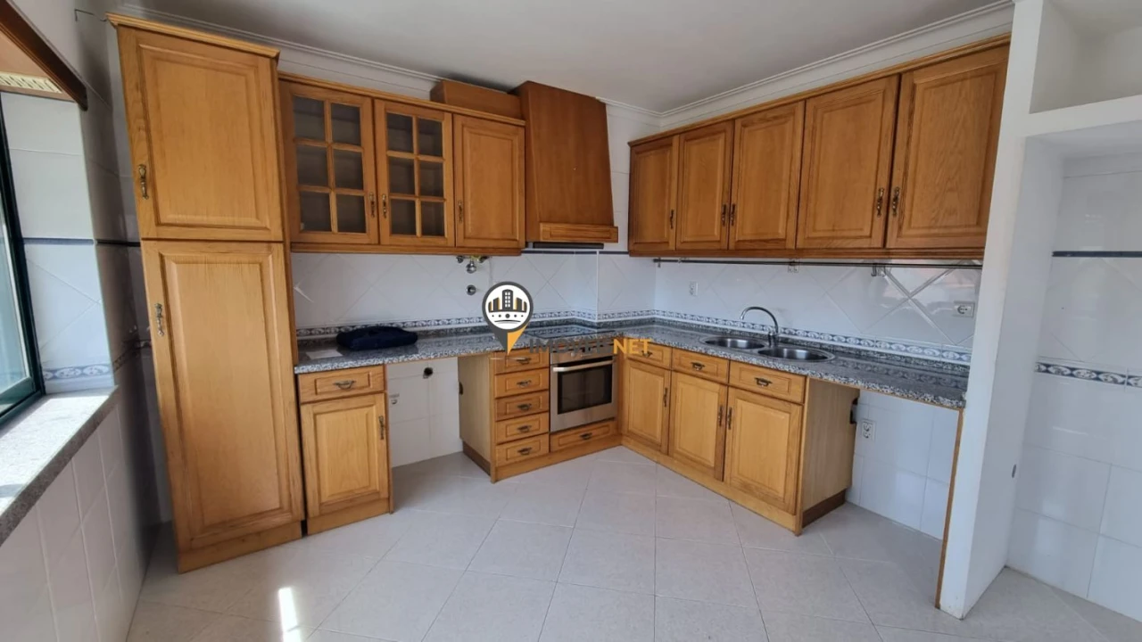 Apartamento T3 para Venda em Castelo Branco Foto 9