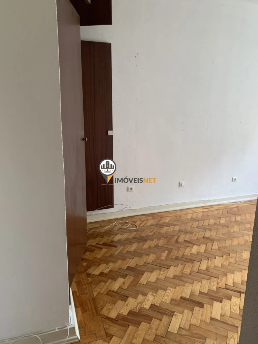 Apartamento T2 para Venda em Castelo Branco Foto 14