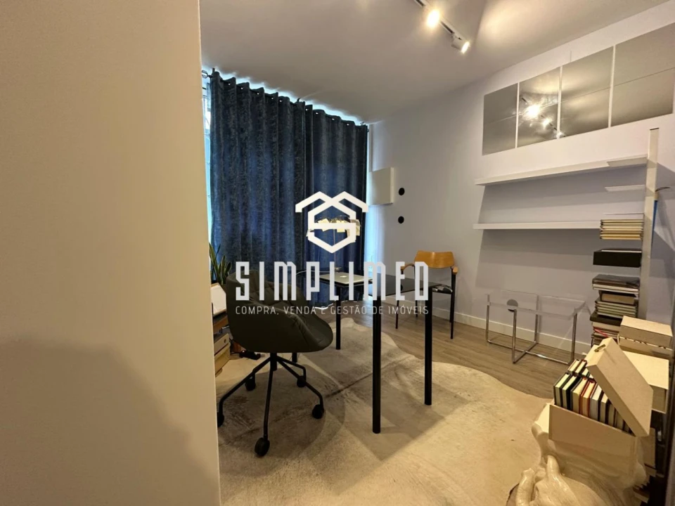 Apartamento T1 para Venda em Avenidas Novas Foto 20