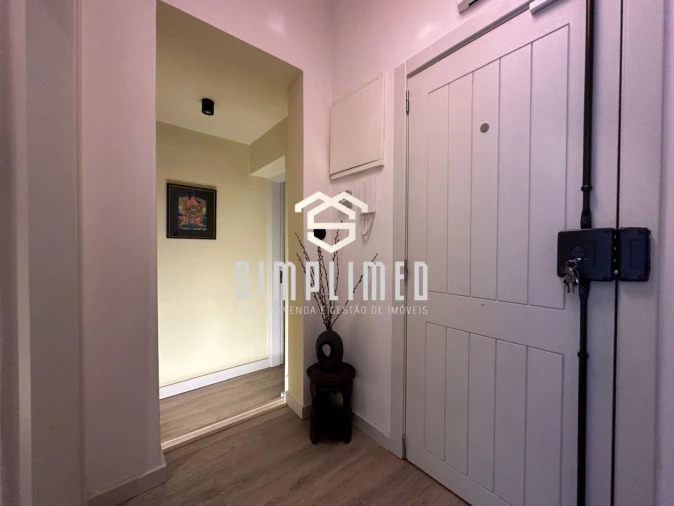 Apartamento T1 para Venda em Avenidas Novas Foto 7