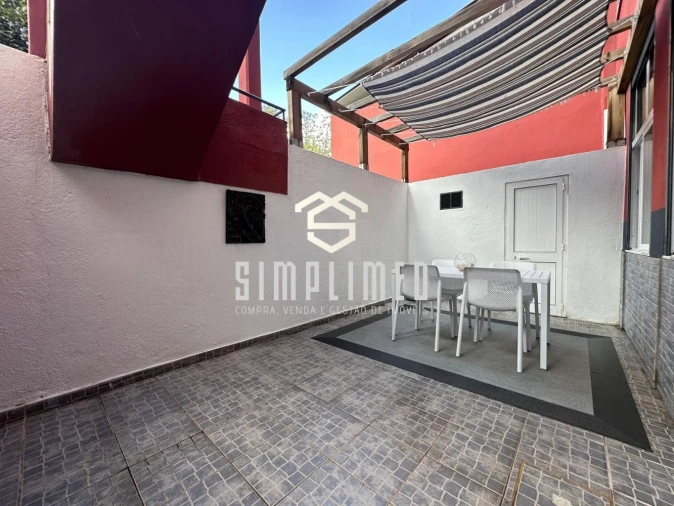Apartamento T1 para Venda em Avenidas Novas Foto 28