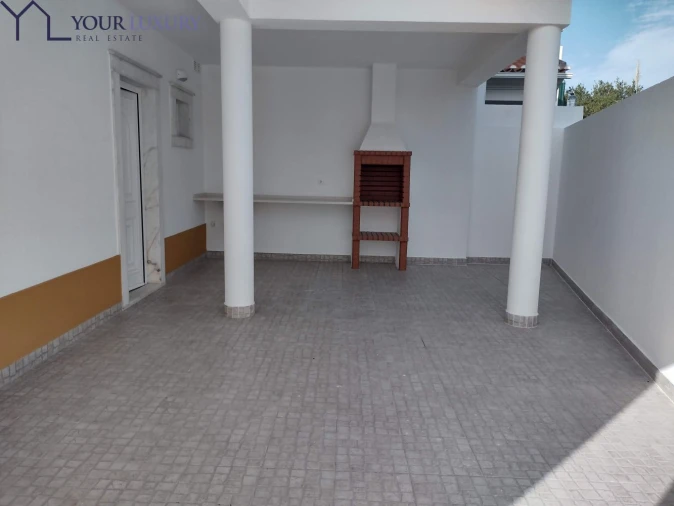 Moradia T4 para Venda em Ericeira Foto 48