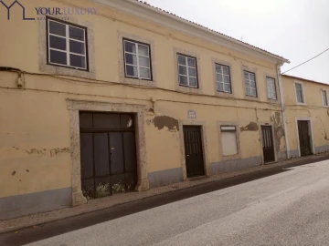 Loja para Venda em Santo Antão e São Julião do Tojal