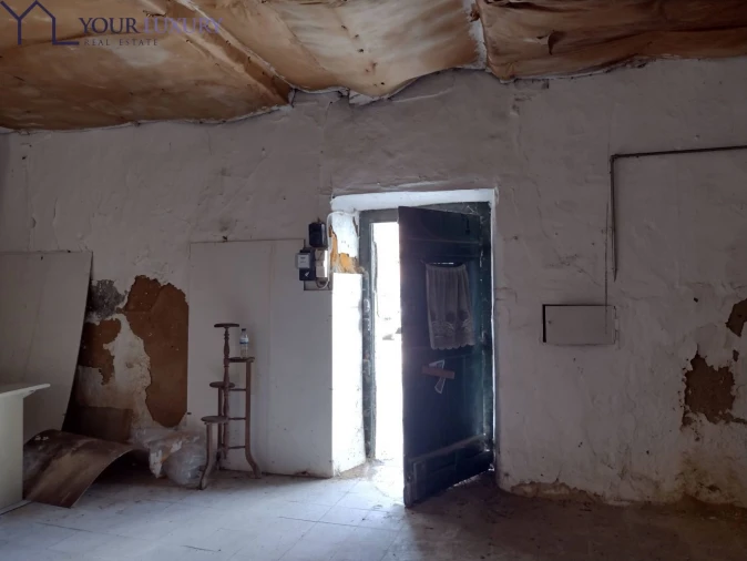 Loja para Venda em Santo Antão e São Julião do Tojal Foto 30