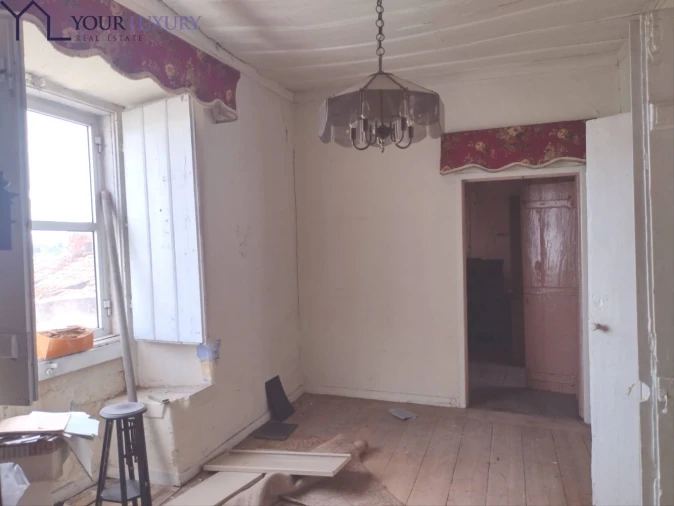 Loja para Venda em Santo Antão e São Julião do Tojal Foto 18