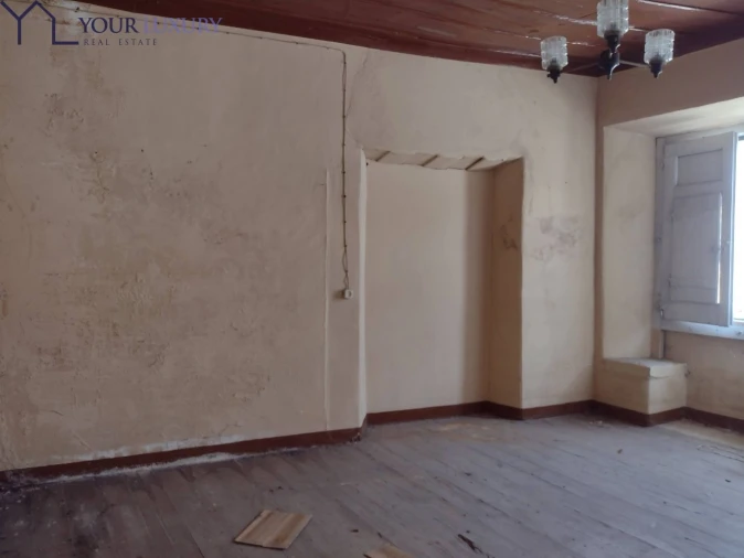 Loja para Venda em Santo Antão e São Julião do Tojal Foto 21