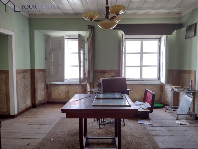 Loja para Venda em Santo Antão e São Julião do Tojal Foto 8