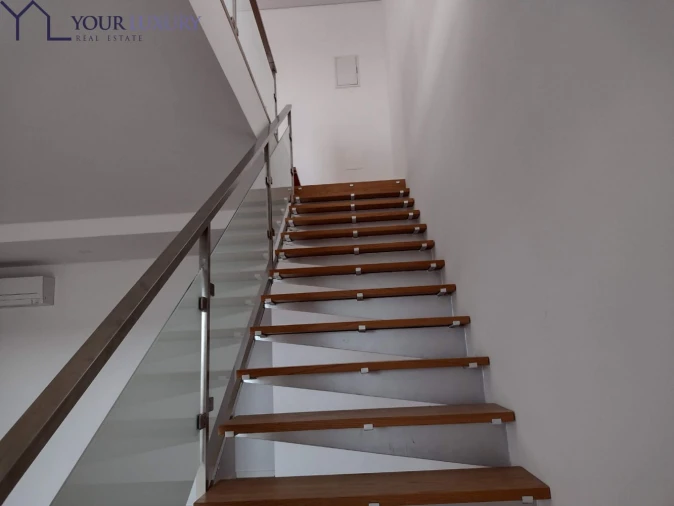 Apartamento T4 para Venda em Odivelas Foto 8