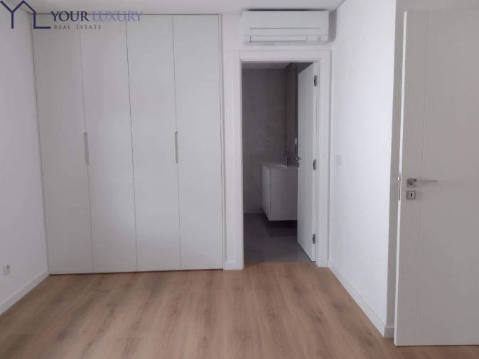 Apartamento T4 para Venda em Odivelas Foto 12