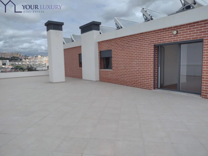 Apartamento T4 para Venda em Odivelas Foto 2