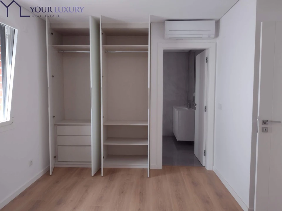 Apartamento T4 para Venda em Odivelas Foto 13