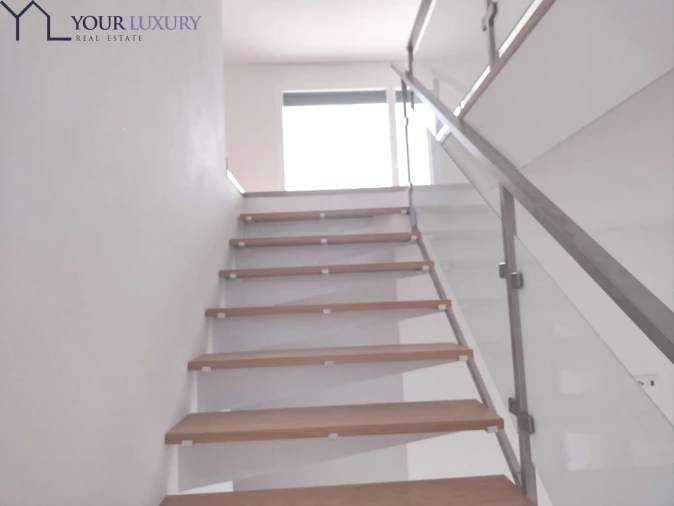 Apartamento T4 para Venda em Odivelas Foto 4