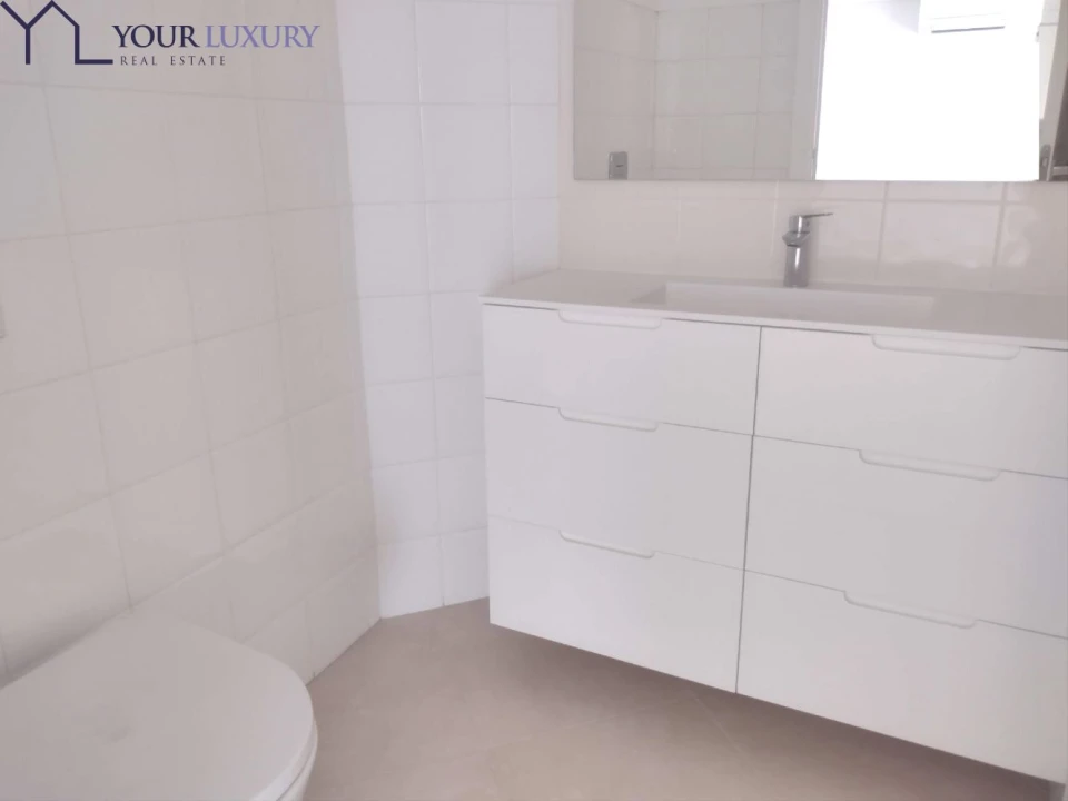 Apartamento T4 para Venda em Odivelas Foto 9
