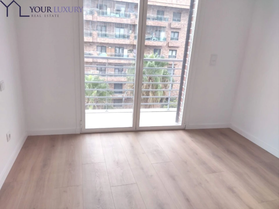 Apartamento T4 para Venda em Odivelas Foto 36