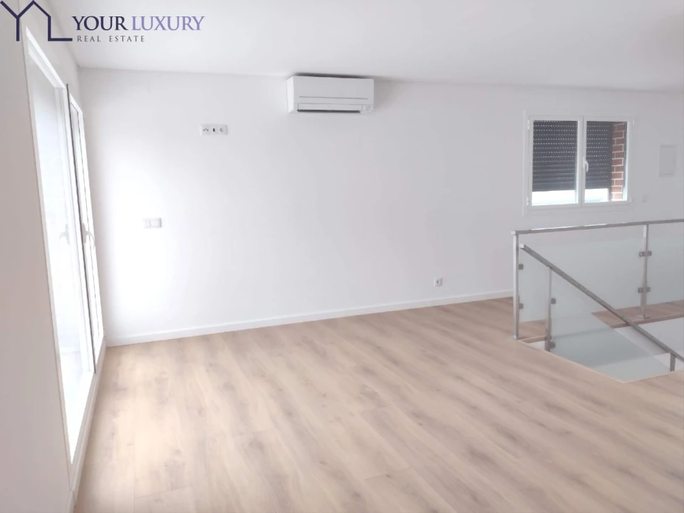 Apartamento T4 para Venda em Odivelas Foto 6