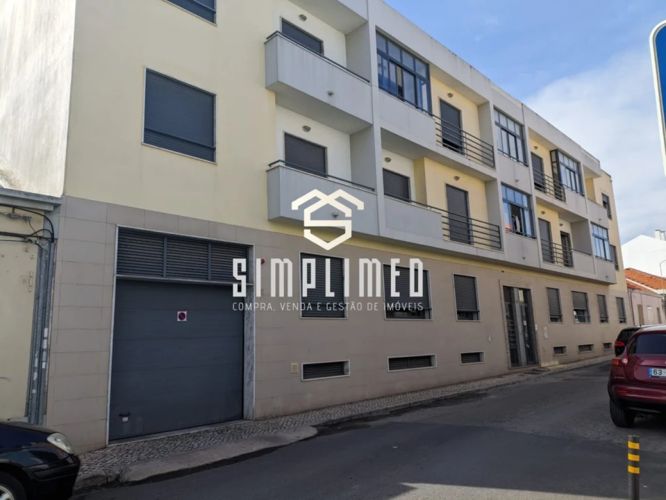 Garagem para Venda em Baixa da Banheira e Vale da Amoreira Foto 1