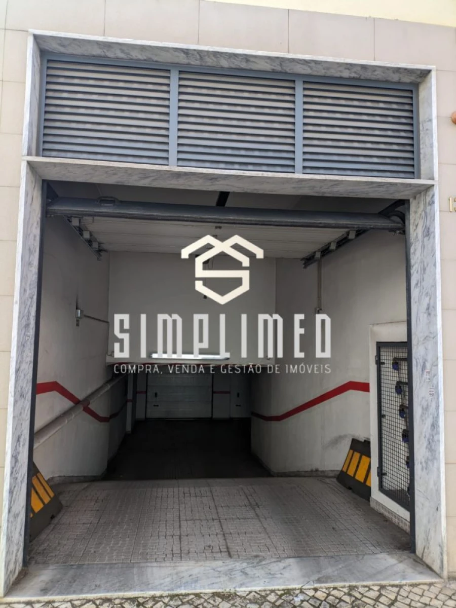 Garagem para Venda em Baixa da Banheira e Vale da Amoreira Foto 5