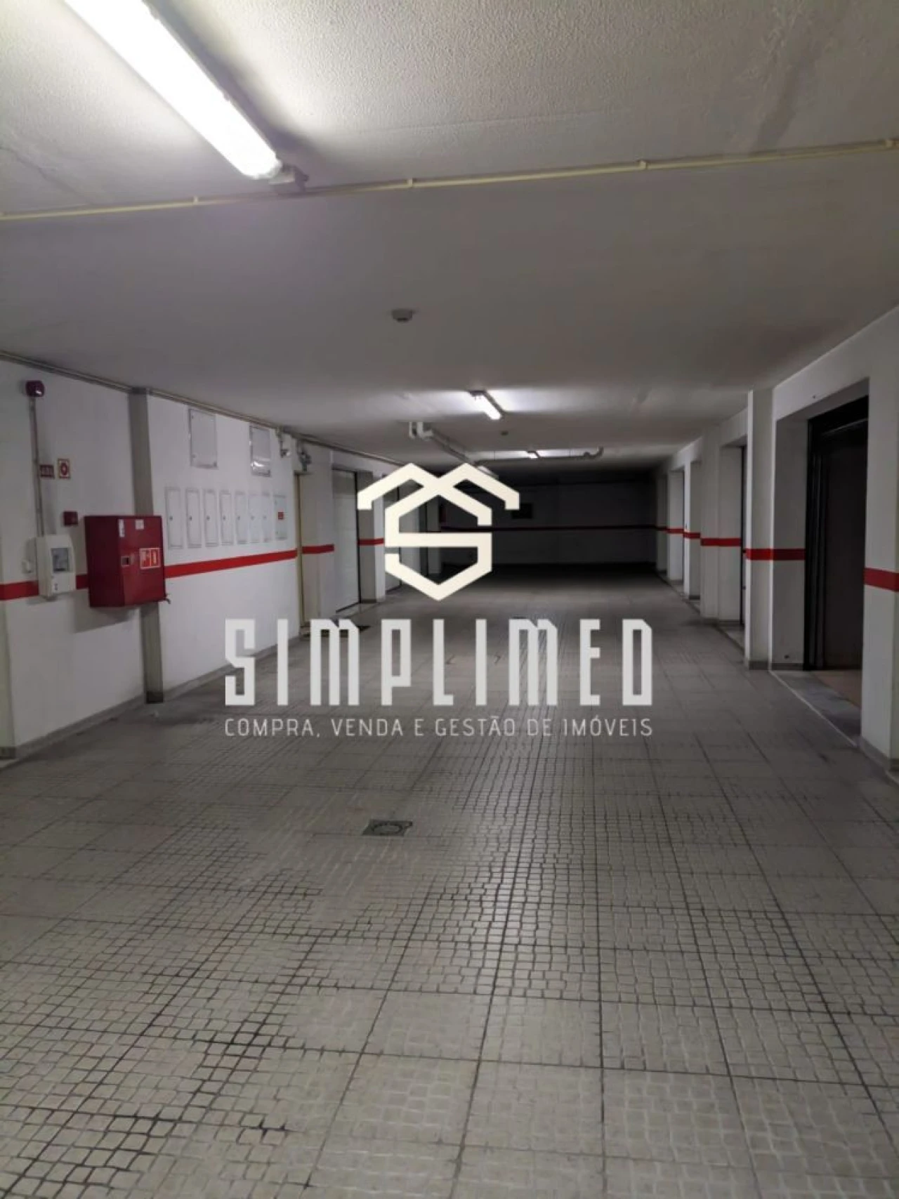 Garagem para Venda em Baixa da Banheira e Vale da Amoreira Foto 4