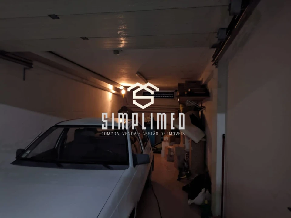 Garagem para Venda em Baixa da Banheira e Vale da Amoreira Foto 9