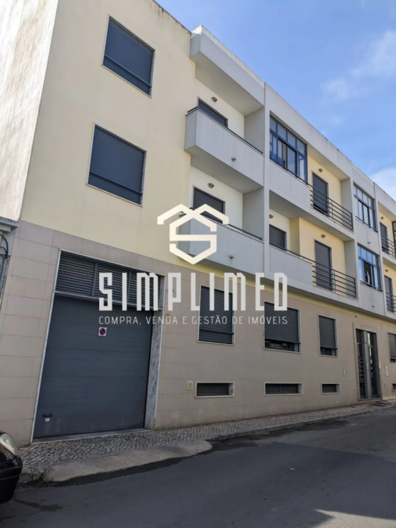 Garagem para Venda em Baixa da Banheira e Vale da Amoreira Foto 2