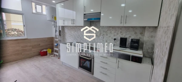 Apartamento T2 para Venda em Baixa da Banheira e Vale da Amoreira