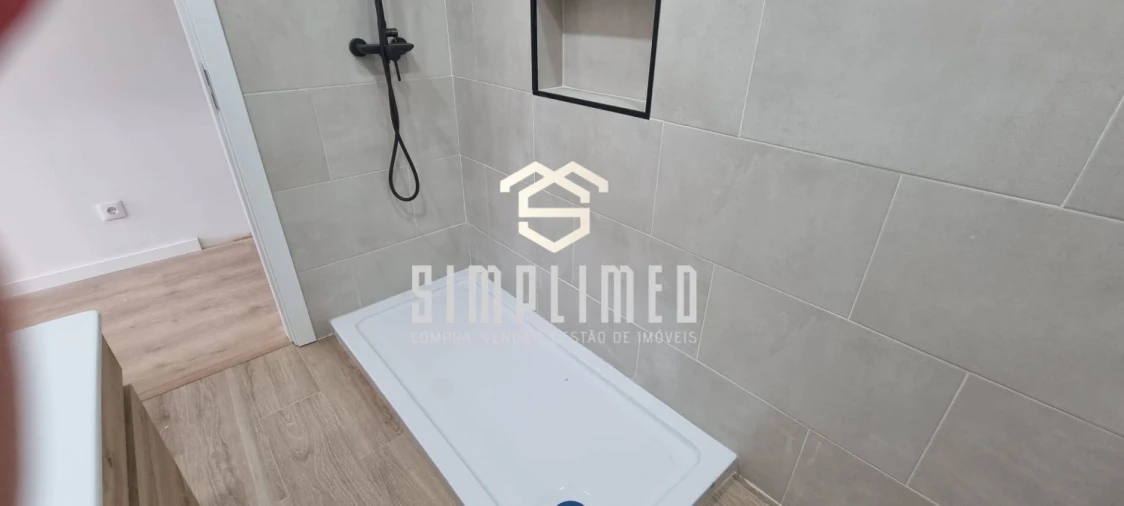 Apartamento T2 para Venda em Baixa da Banheira e Vale da Amoreira Foto 9