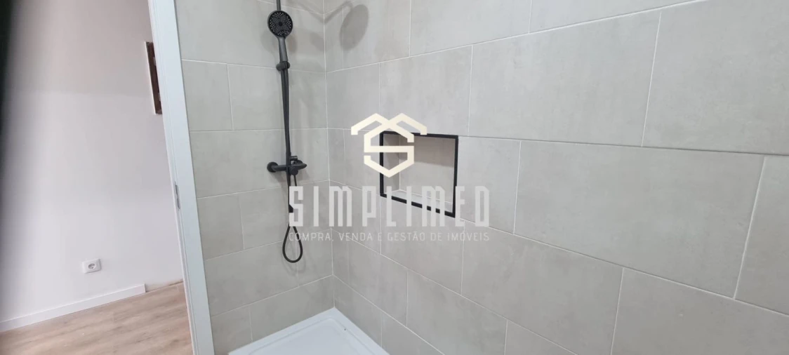 Apartamento T2 para Venda em Baixa da Banheira e Vale da Amoreira Foto 14