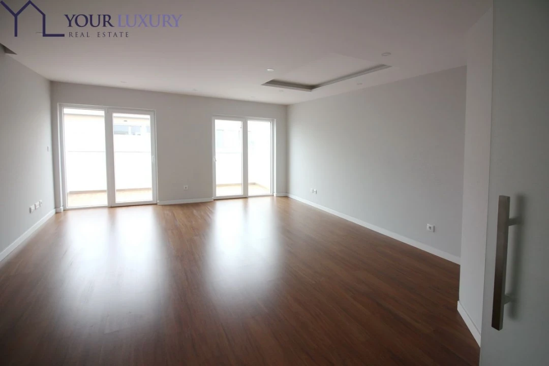 Apartamento T3 para Venda em Carcavelos e Parede Foto 10