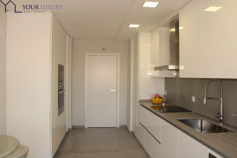 Apartamento T3 para Venda em Carcavelos e Parede Foto 7