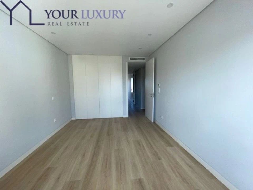 Apartamento T3 para Venda em Carcavelos e Parede Foto 24