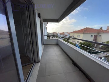 Apartamento T3 para Venda em Carcavelos e Parede