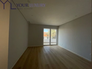 Apartamento T3 para Venda em Carcavelos e Parede
