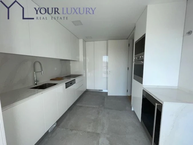 Apartamento T3 para Venda em Carcavelos e Parede Foto 4